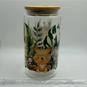 Glass Can Tumbler, 16 onzas, with bamboo Lid and Plastic Straw Included.